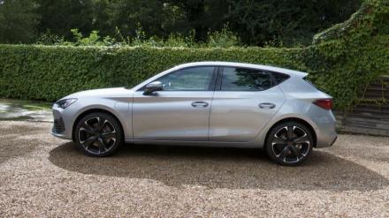 Cupra LEON 1.5 eHybrid 204 V2 5dr DSG [18" alloy]